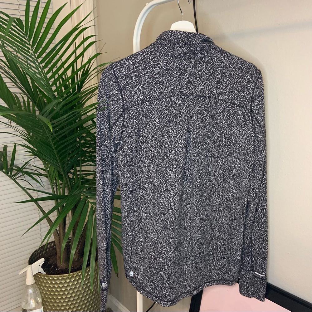lululemon pullover - Picture 3 of 3